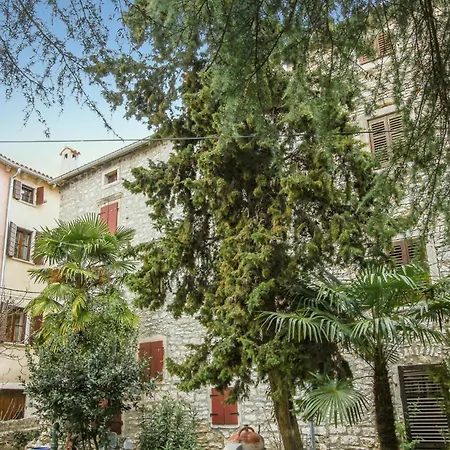 3 Bedroom Amazing In Holiday home *